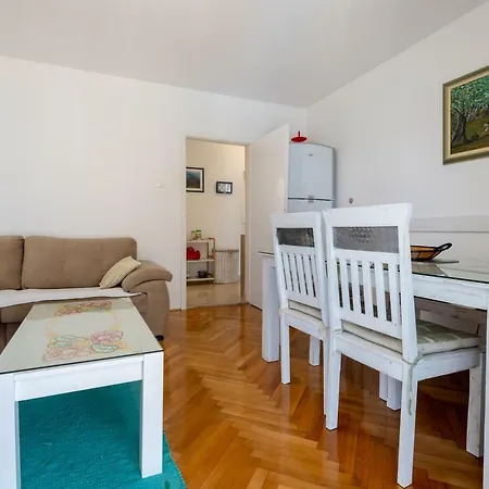 Ema Apartman *