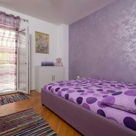 Apartament Ema *