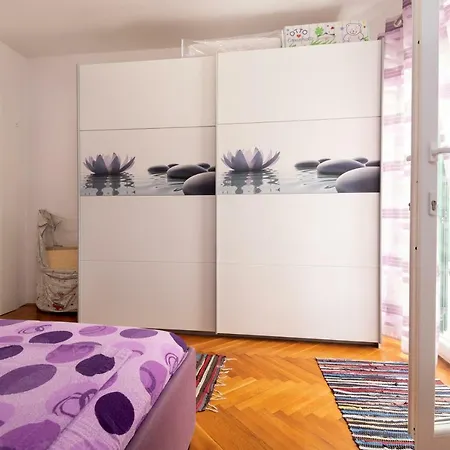 Ema Apartament *